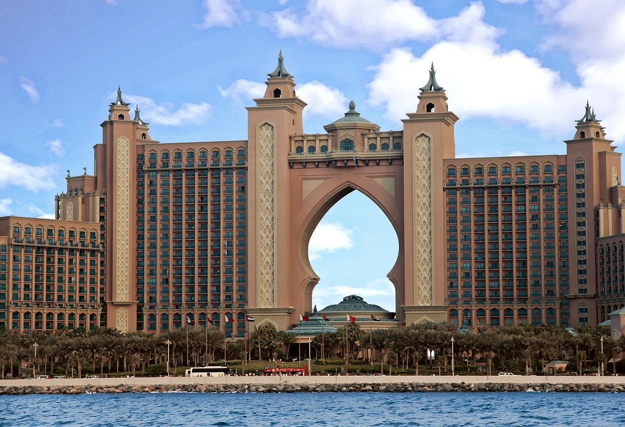 Luxury property listing service in Dubai - Elite Horizon Group helping homeowners sell or rent their properties